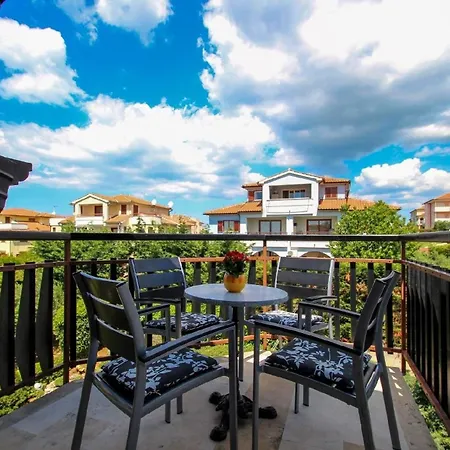 Ferienwohnung Fur 5 Personen Ca 60 Qm In Novigrad, Istrien Istrische Riviera - B60597