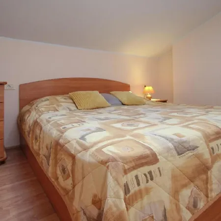 Апартаменты Ferienwohnung Fur 5 Personen Ca 60 Qm In Novigrad, Istrien Istrische Riviera - B60597 Karpinjan