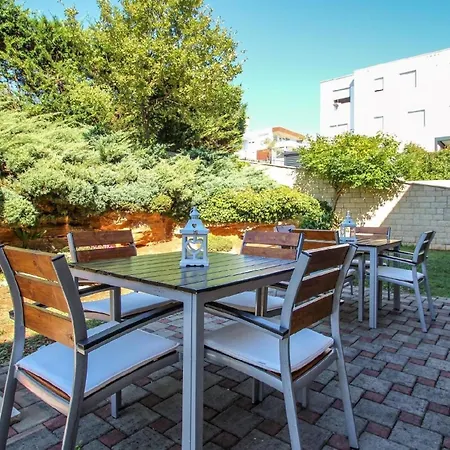 Апартаменты Ferienwohnung Fur 5 Personen Ca 60 Qm In Novigrad, Istrien Istrische Riviera - B60597 *